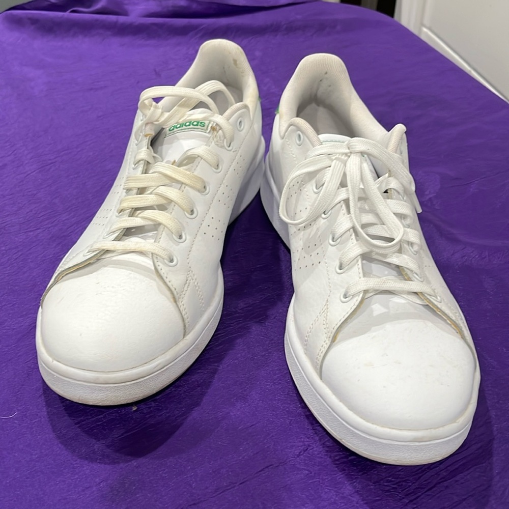 Men gym shoes by Adidas white size 12 Cloudfoam Comfort